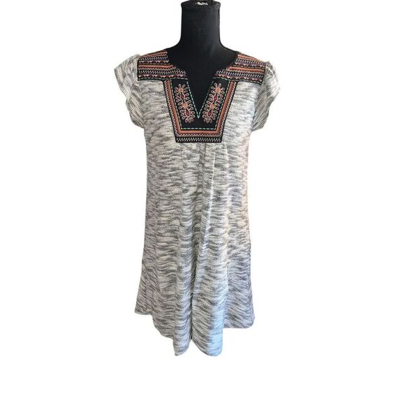 THML soft bohemian Aztec unique embroidered neck short sleeve mini dress M - Picture 1 of 6